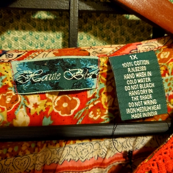 Bohemian Sleeveless Tunic - Picture 2 of 6